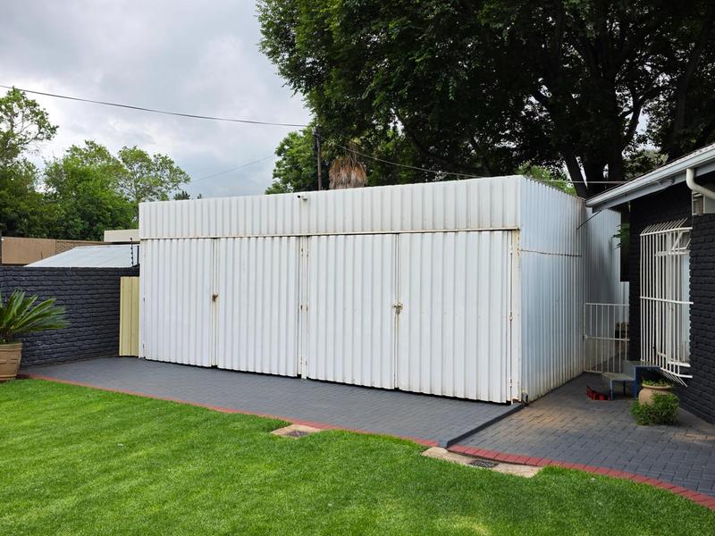 3 Bedroom Property for Sale in Golf Park Gauteng