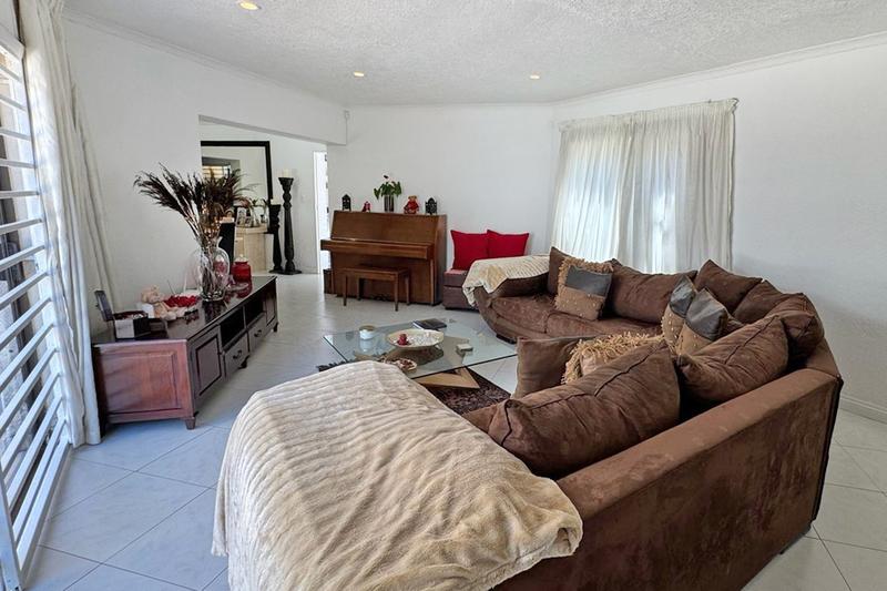 To Let 3 Bedroom Property for Rent in Sydenham Gauteng