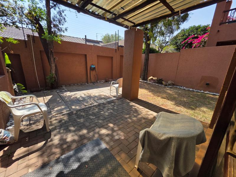 To Let 2 Bedroom Property for Rent in Sunninghill Gauteng