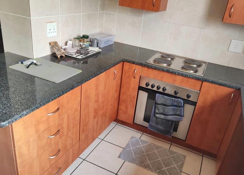 2 Bedroom Property for Sale in Roosevelt Park Gauteng