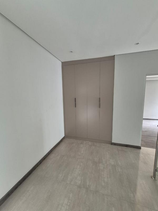 To Let 3 Bedroom Property for Rent in Bryanston Gauteng