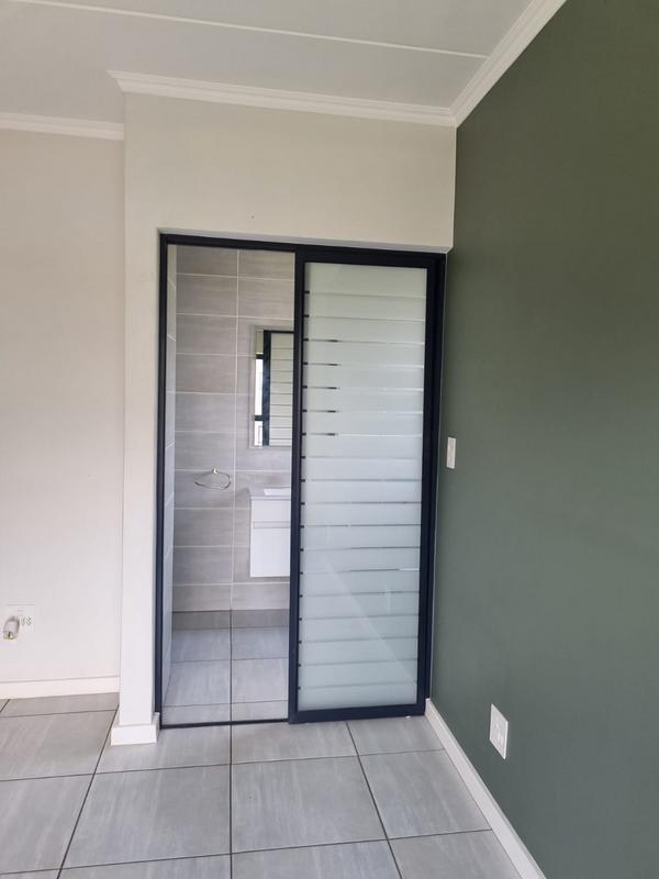 To Let 3 Bedroom Property for Rent in Waterfall Gauteng
