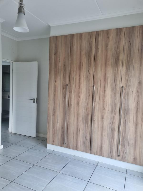 To Let 3 Bedroom Property for Rent in Waterfall Gauteng