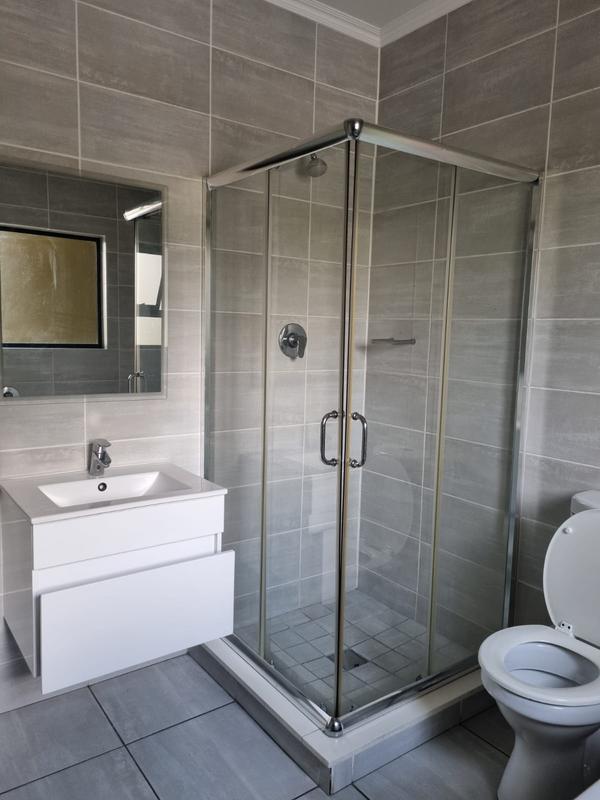 To Let 3 Bedroom Property for Rent in Waterfall Gauteng