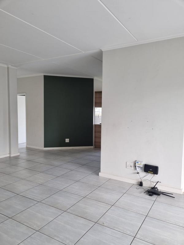 To Let 3 Bedroom Property for Rent in Waterfall Gauteng