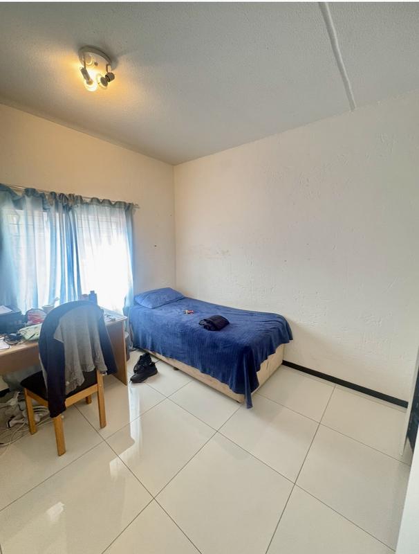 2 Bedroom Property for Sale in Glenhazel Gauteng