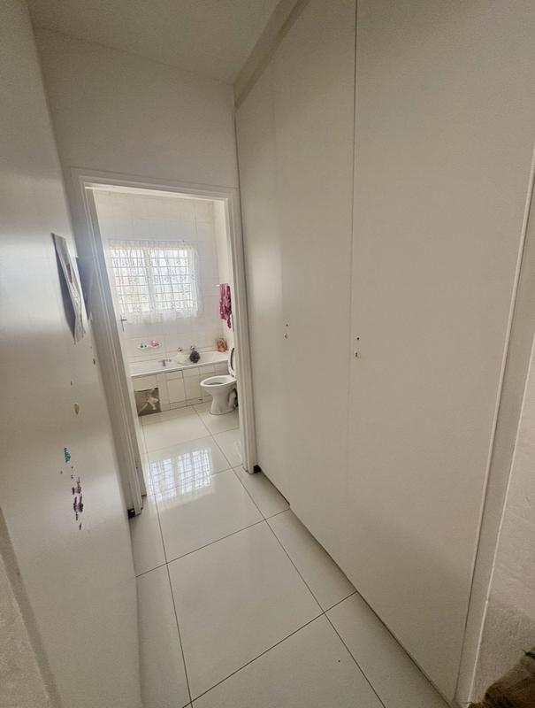 2 Bedroom Property for Sale in Glenhazel Gauteng