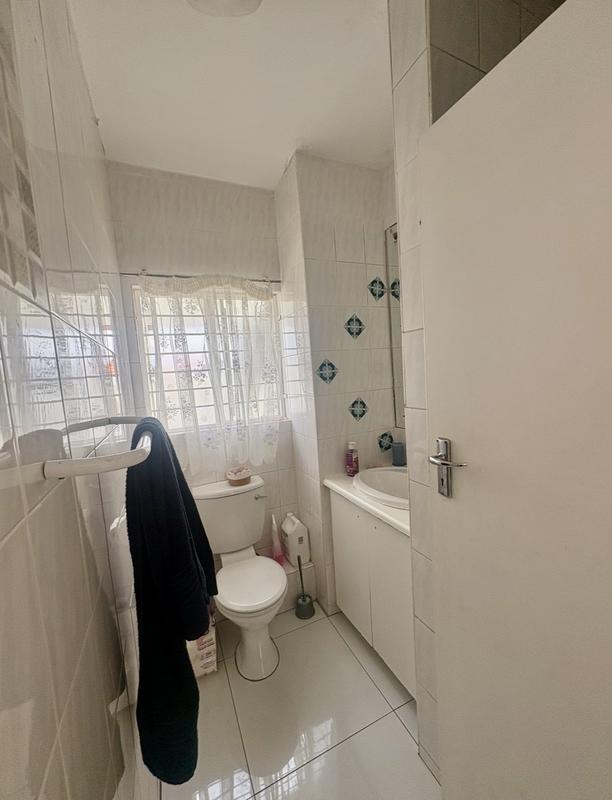 2 Bedroom Property for Sale in Glenhazel Gauteng