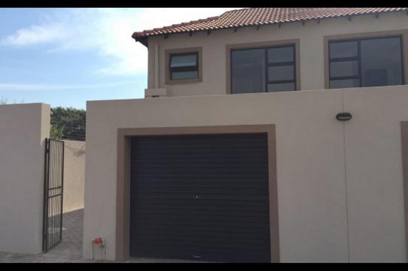 To Let 2 Bedroom Property for Rent in Heatherview Gauteng
