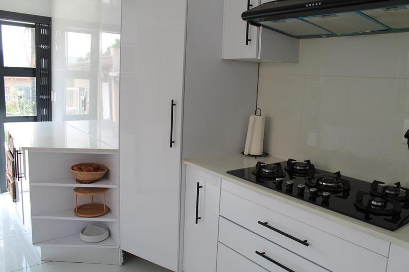 8 Bedroom Property for Sale in South Kensington Gauteng