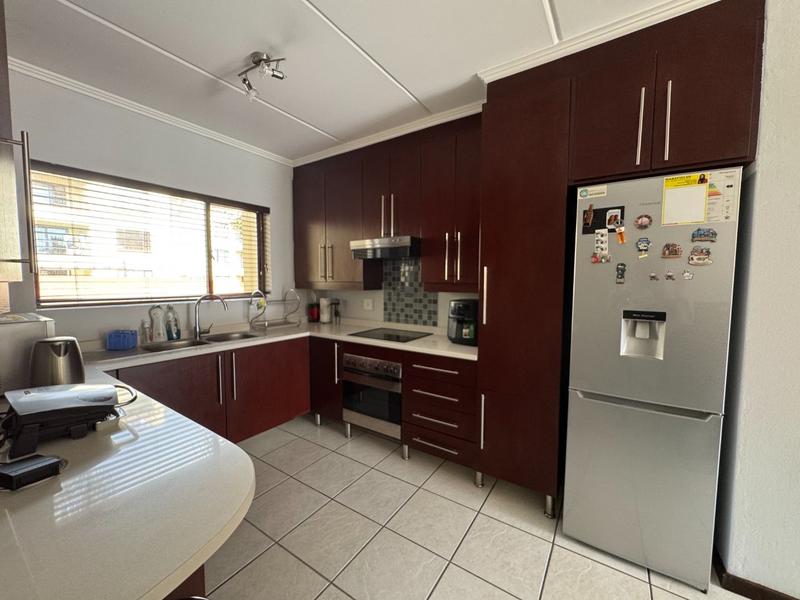 To Let 2 Bedroom Property for Rent in Sunninghill Gauteng