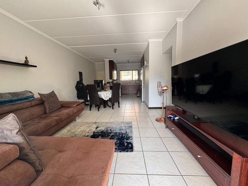 To Let 2 Bedroom Property for Rent in Sunninghill Gauteng