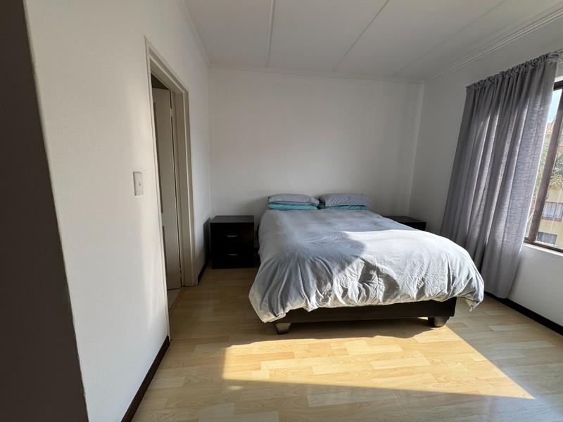 To Let 2 Bedroom Property for Rent in Sunninghill Gauteng