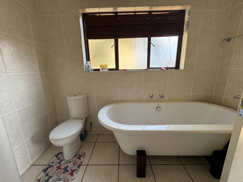 To Let 2 Bedroom Property for Rent in Sunninghill Gauteng