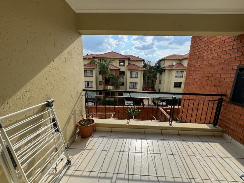 To Let 2 Bedroom Property for Rent in Sunninghill Gauteng