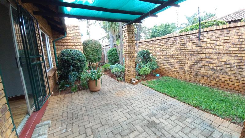 2 Bedroom Property for Sale in Moreleta Park Gauteng