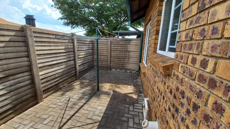2 Bedroom Property for Sale in Moreleta Park Gauteng
