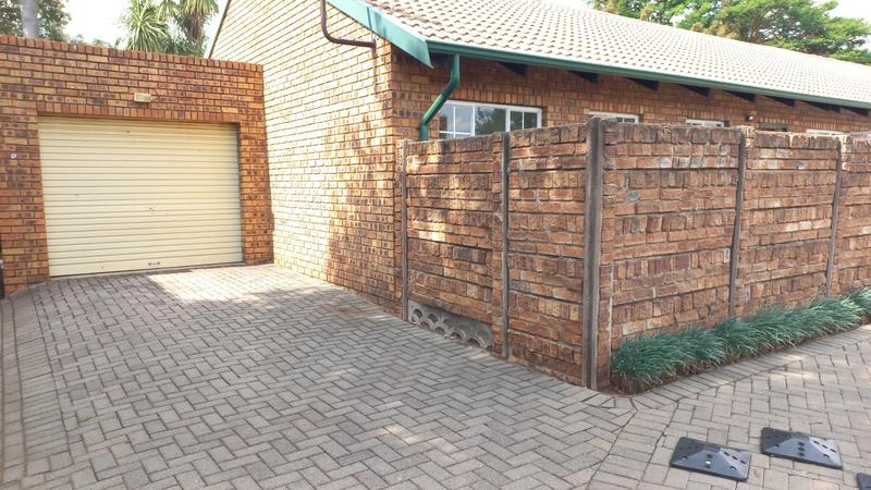 2 Bedroom Property for Sale in Moreleta Park Gauteng