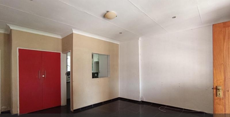 1 Bedroom Property for Sale in Albertville Gauteng