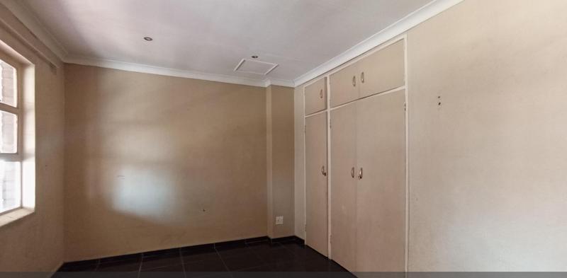 1 Bedroom Property for Sale in Albertville Gauteng