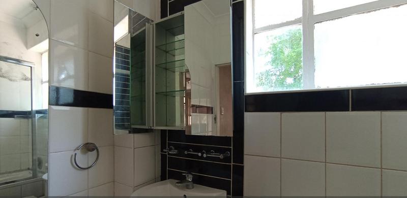 1 Bedroom Property for Sale in Albertville Gauteng