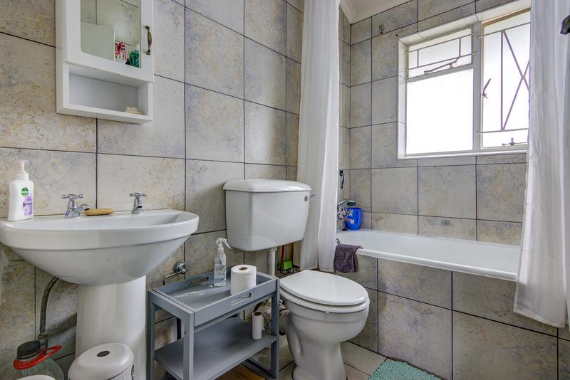 To Let 2 Bedroom Property for Rent in East Geduld Gauteng