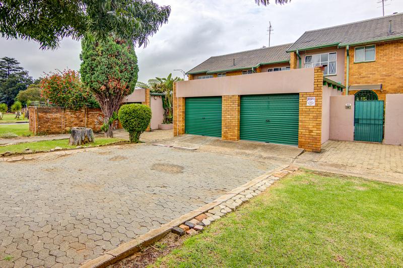 To Let 2 Bedroom Property for Rent in East Geduld Gauteng