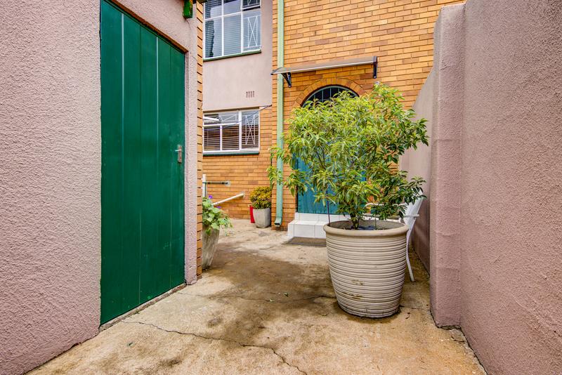 To Let 2 Bedroom Property for Rent in East Geduld Gauteng