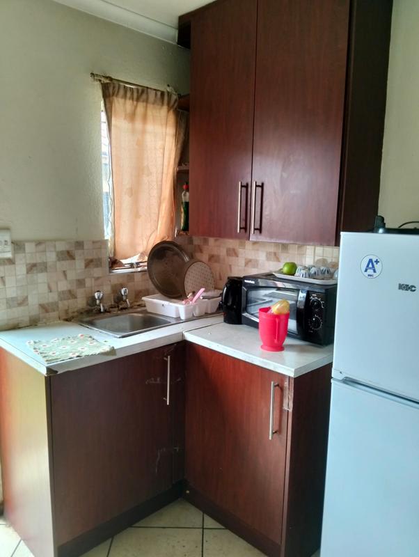 2 Bedroom Property for Sale in Clayville Gauteng