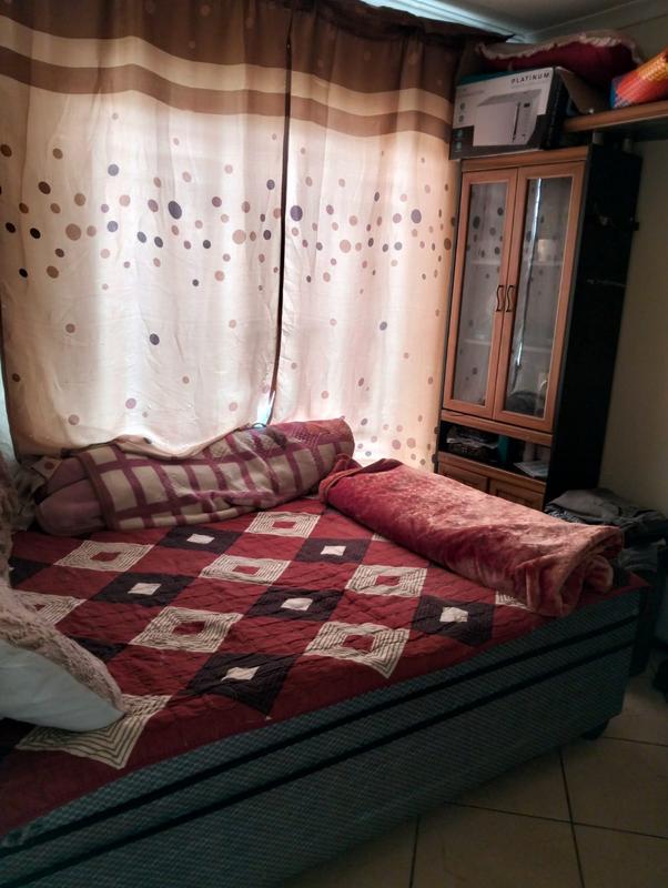 2 Bedroom Property for Sale in Clayville Gauteng