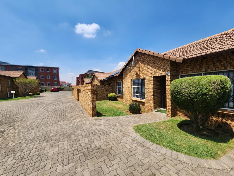 To Let 3 Bedroom Property for Rent in Witpoortjie Gauteng