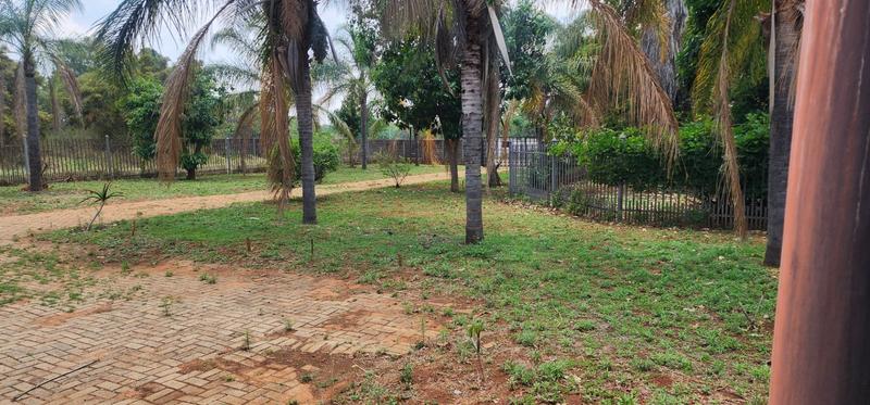 4 Bedroom Property for Sale in Heatherview Gauteng