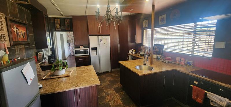 4 Bedroom Property for Sale in Heatherview Gauteng