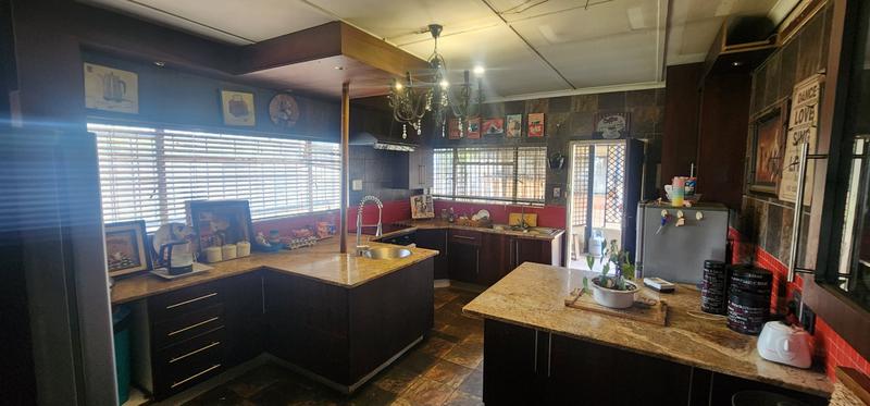 4 Bedroom Property for Sale in Heatherview Gauteng