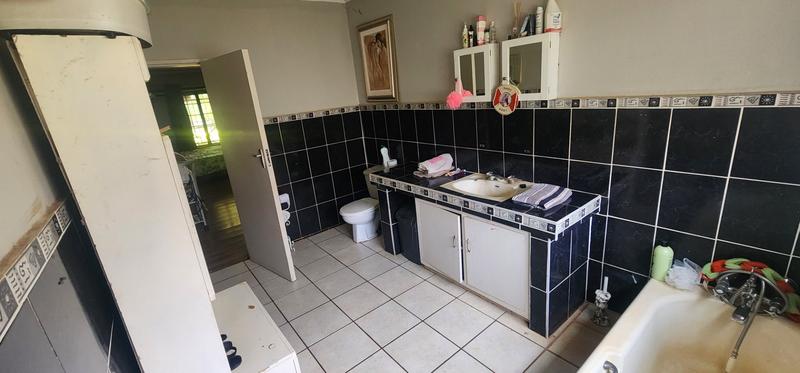 4 Bedroom Property for Sale in Heatherview Gauteng
