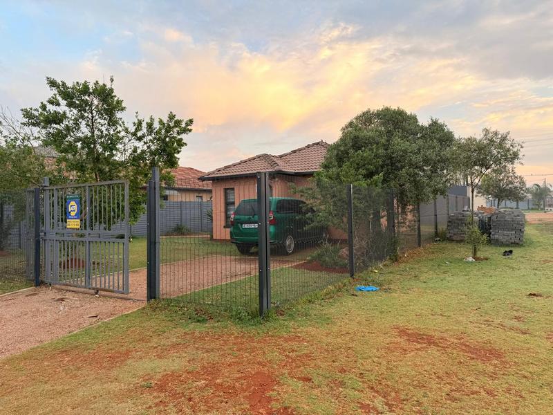 3 Bedroom Property for Sale in Protea Glen Gauteng