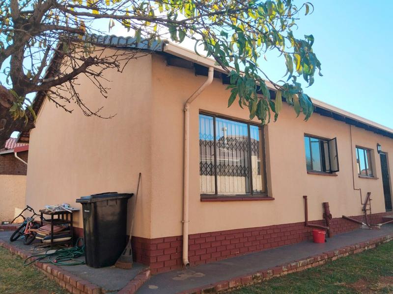 3 Bedroom Property for Sale in Spruit View Gauteng