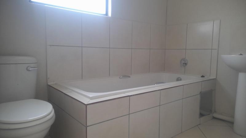 2 Bedroom Property for Sale in Windmill Park Gauteng