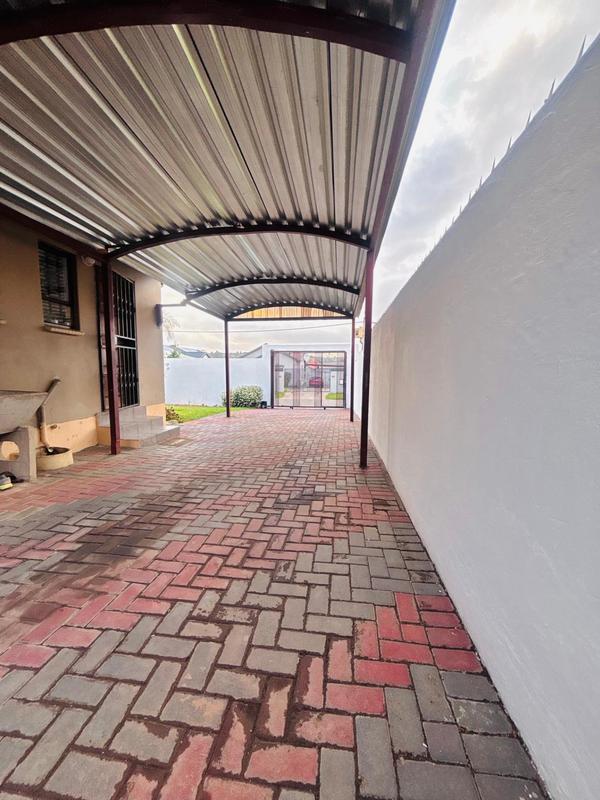 3 Bedroom Property for Sale in Fleurhof Gauteng