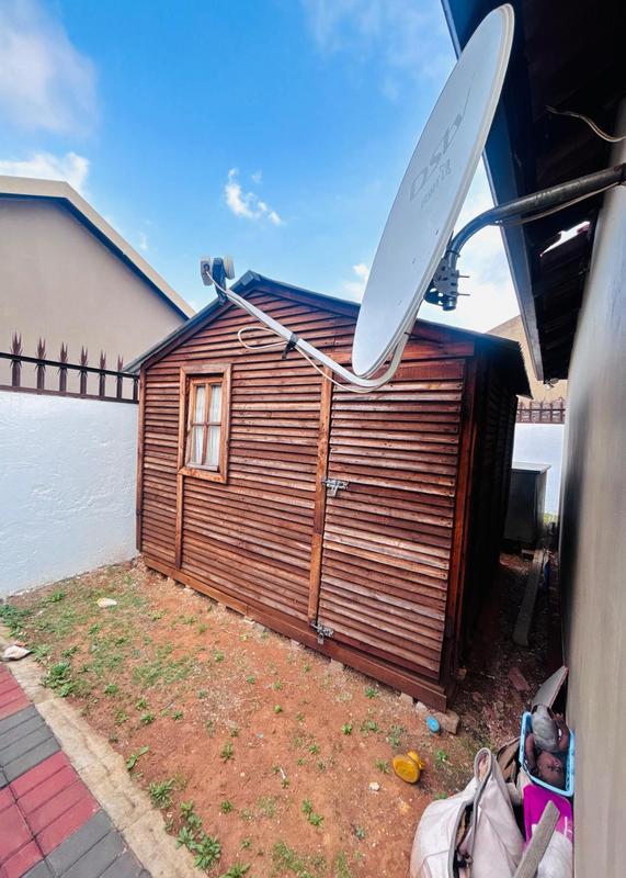 3 Bedroom Property for Sale in Fleurhof Gauteng