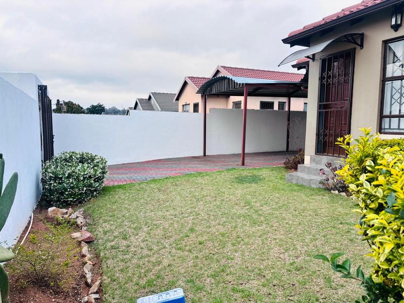 3 Bedroom Property for Sale in Fleurhof Gauteng