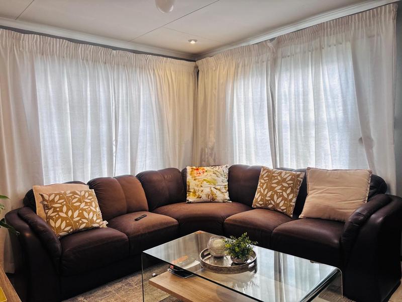 3 Bedroom Property for Sale in Fleurhof Gauteng