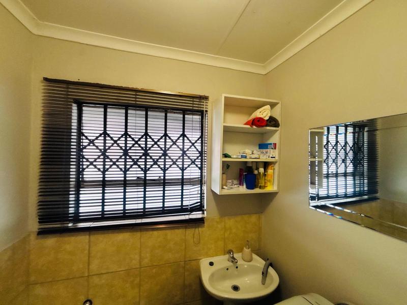 3 Bedroom Property for Sale in Fleurhof Gauteng