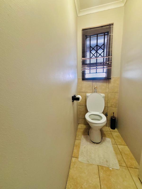 3 Bedroom Property for Sale in Fleurhof Gauteng