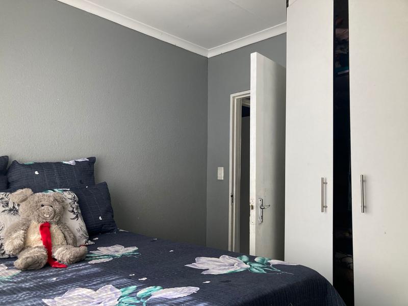 2 Bedroom Property for Sale in Dawn Park Gauteng