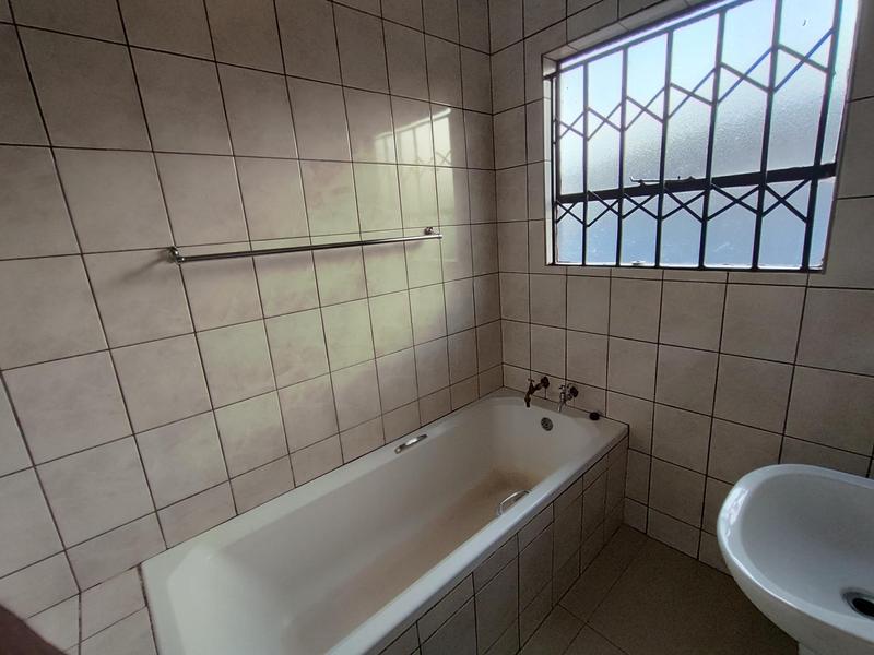 3 Bedroom Property for Sale in Dawn Park Gauteng