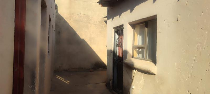 11 Bedroom Property for Sale in Mapetla Gauteng