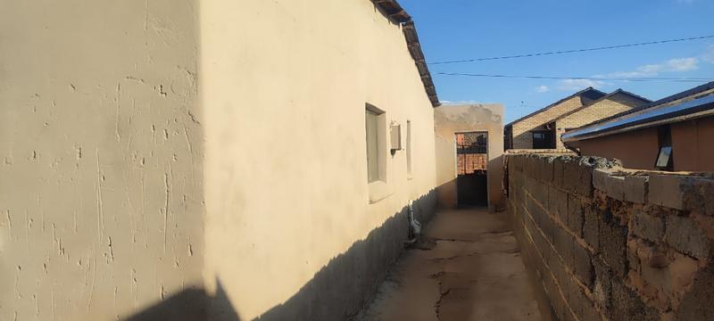 11 Bedroom Property for Sale in Mapetla Gauteng