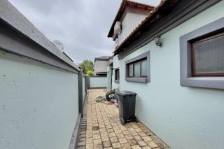 5 Bedroom Property for Sale in The Orchards Gauteng