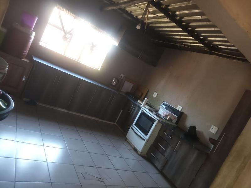 2 Bedroom Property for Sale in Mabopane Unit B Gauteng
